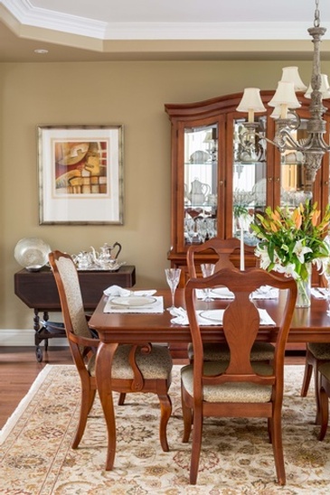 Dining Room - Custom Furnishings in Oakville ON by Parsons Interiors Ltd.