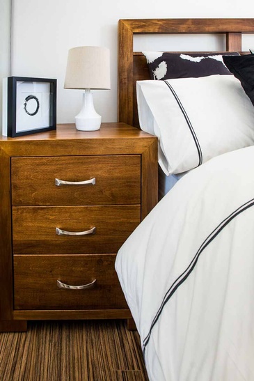 Rustic Guest Bedroom - Custom Furnishings in GTA by Parsons Interiors Ltd.