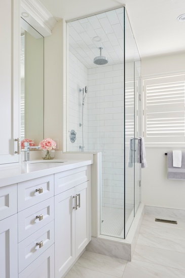Guest Bathroom Shower - Bathroom Design in Mississauga by Parsons Interiors Ltd.