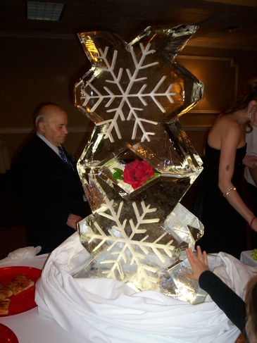 Snowflake Ice Sculpture Oakville by Festive Ice Sculptures