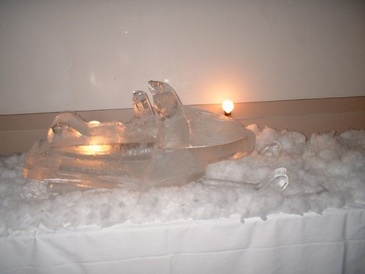 Festive Ice Sculptures - Ice Sculpture Company Cambridge 