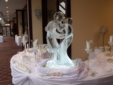 Wedding Ice Sculpture Brampton Ontario by Festive Ice Sculptures 