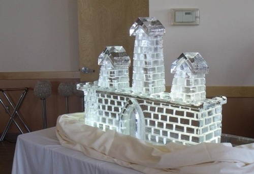 Make Your Wedding Unique and Lavish With an Ice Sculpture