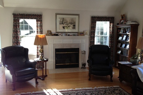 K M Litchfield, New Hampshire - Living Room Before Decorating