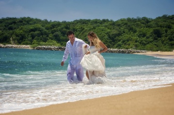 Plan your Destination Wedding or honeymoon to Barceló Huatulco with My Wedding Away
