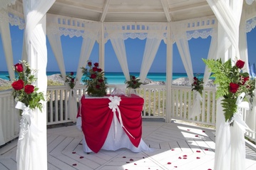 Tropical Destination Wedding at the elegant Barcelo Solymar by My Wedding Away