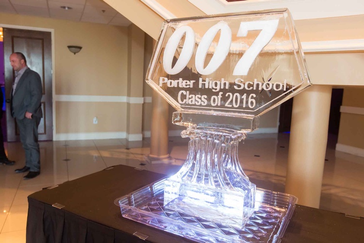 Prom centerpiece of porter high school of class 2016 organized by Houston Event Planning