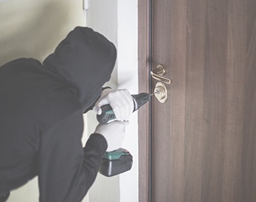Robbery Break and Enter, Criminal Lawyer Cambridge - Everstone Law Professional Corporation