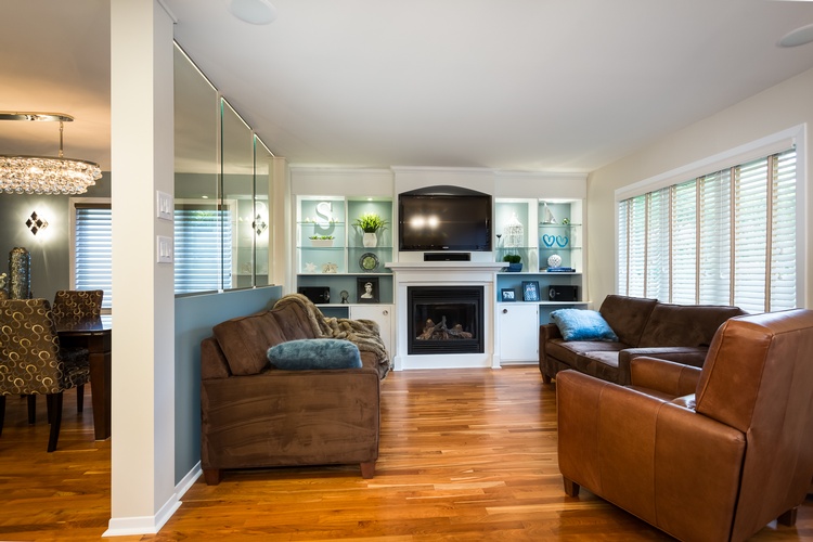 Modern Living Room Interior Design Westboro by BEAULIEU DESIGN