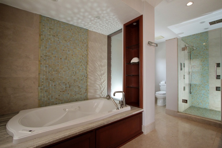 Bathtub and Shower - Bathroom Remodelling by Interior Design Company Ottawa ON -  BEAULIEU DESIGN