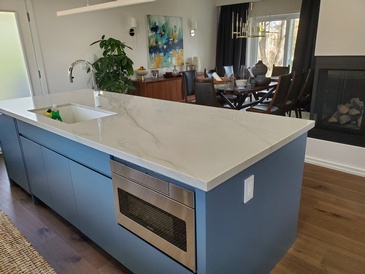 White Kitchen Countertop with sink - Kitchen Design Services Etobicoke by Advanced Design Kitchens