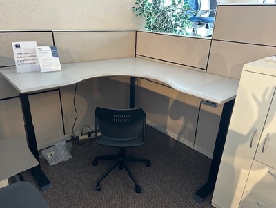 Refurbished 70 x 70 Height Adjustable Desk