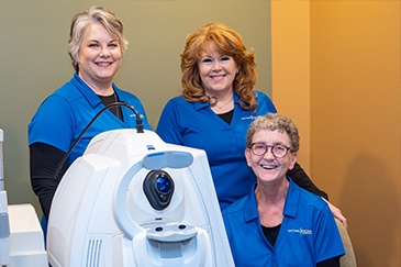 Optometric Assistants at Doctors Eyecare Wetaskiwin
