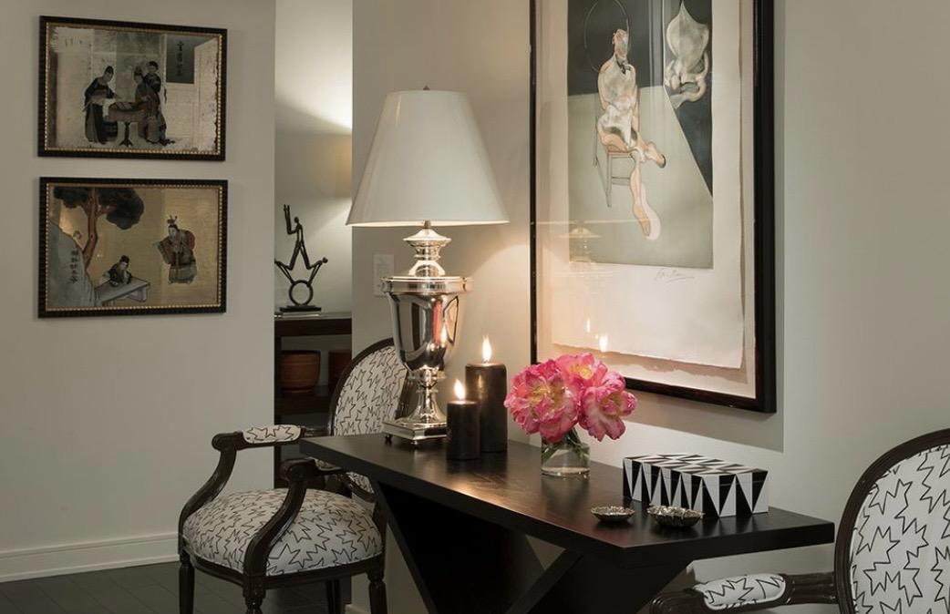 Statement ceiling light fixture in an entryway