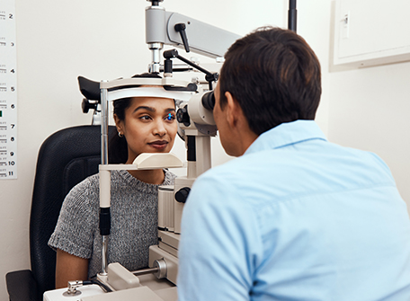 Experience the Premier Comprehensive Eye Exam in Markham and Thornhill