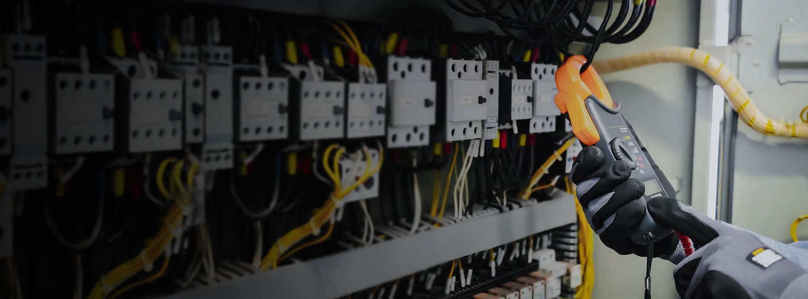 Our certified Electrical Inspectors offer top-notch electrical systems inspection services in Edmonton, AB