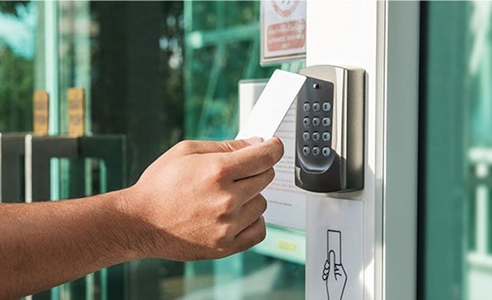 Card access control system installed in Richmond Hill for enhanced security by Integral Konnect