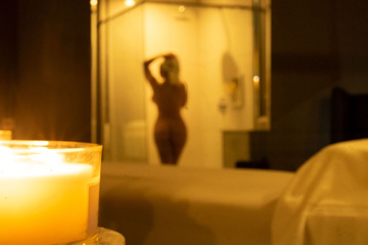 Unique and Refreshing Spa Treatments at Allure providing Relaxing Massage Services