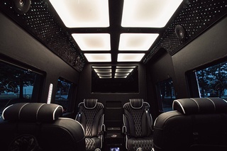 Indulge in unparalleled comfort and convenience with our executive transportation services in Toronto