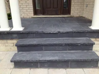 Green Crew Contracting Inc offer Flagstone Pavers Stair Case Installation for elegant look