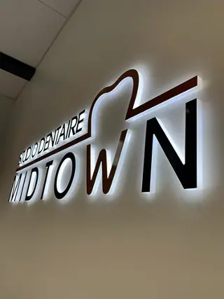 Build Up Your Brand With Interior Signage Services by SolutionsMedia.ca