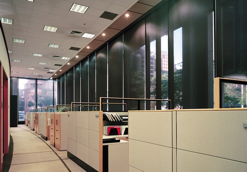 EN3 Sunprotection, commercial interiors, Dynamic-Lift Fascia Roller System
