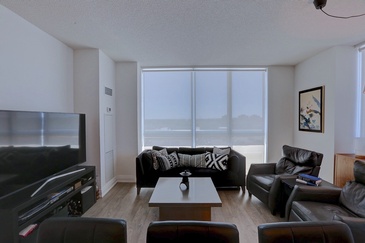 Living Room Interior Design Mississauga by Parsons Interiors Ltd.