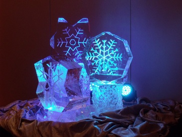Snowflake Cluster Ice Sculpture by Festive Ice Sculptures