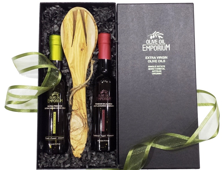 Oil and Vinegar Gift Set with Olive Wood Salad Server Set