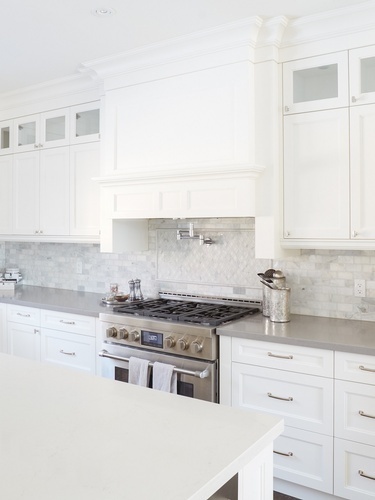 White Modular Kitchen Renovations GTA by Royal Interior Design Ltd