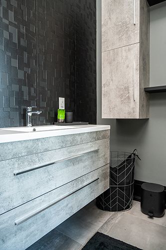 Modern Bathroom