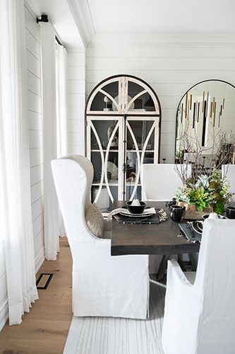 Front Hallway Dinning