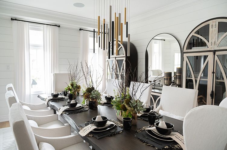 Front Hallway Dinning