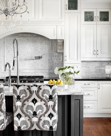 GTA Kitchen Renovations by Royal Interior Design Ltd.