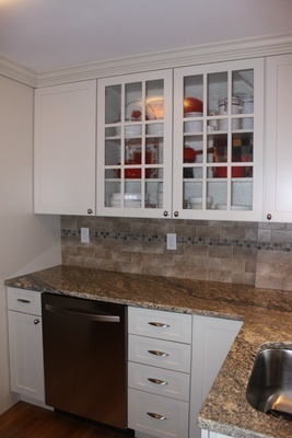 Modern Kitchen with White Cabinets - Kitchen Remodeling Services Nashua by Tout Le Monde Interiors