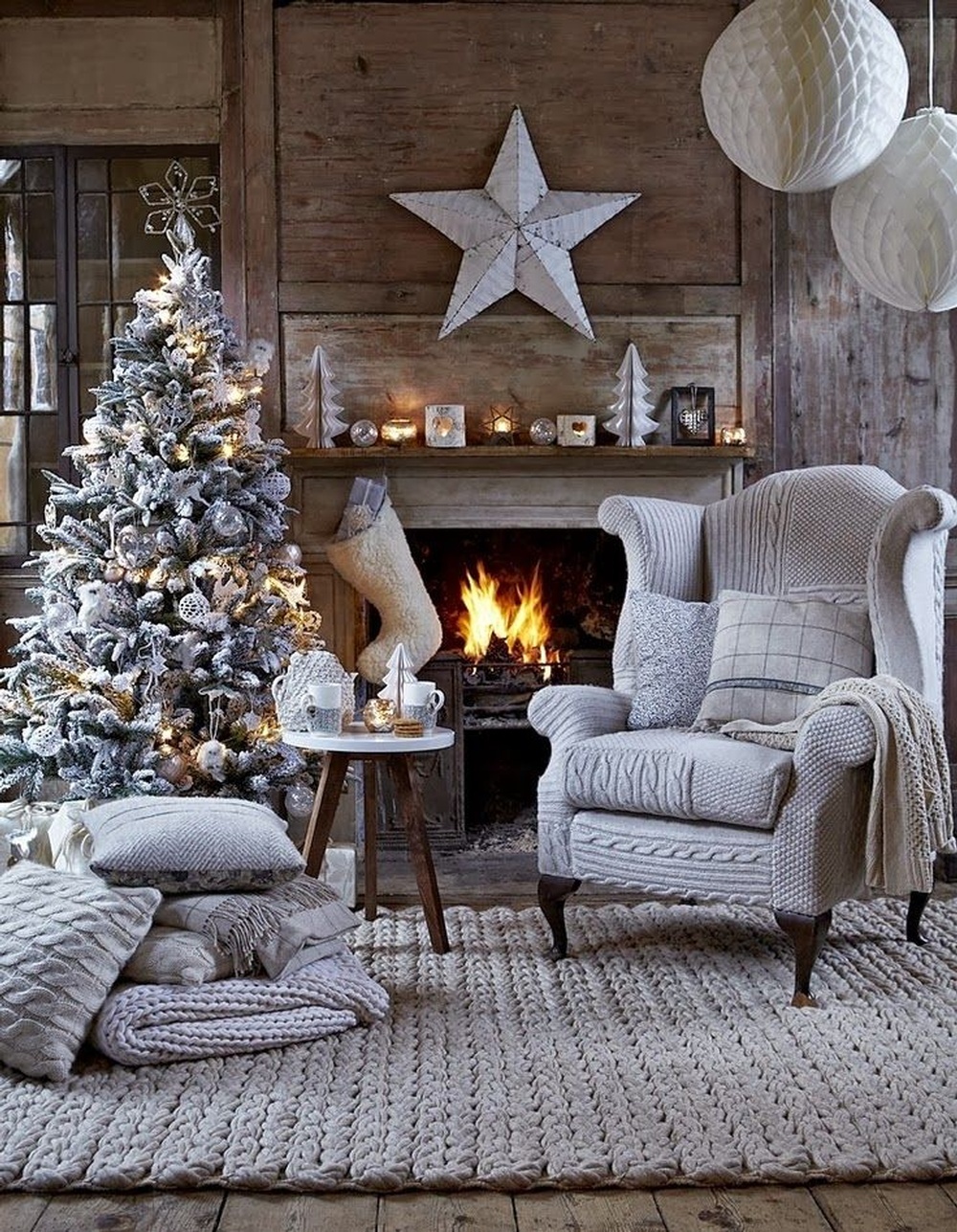Staging Tips When Selling During the Holidays
