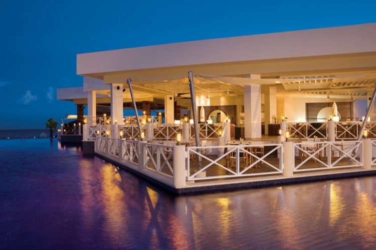 Tropical Destination Wedding at the beautiful Secrets Silversands Riviera Cancun by My Wedding Away