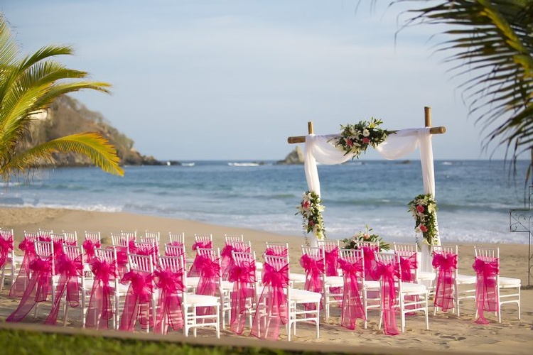 Destination Wedding packages to Barceló Ixtapa  by My Wedding Away