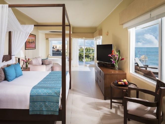 Azul Sensatori Hotel  is the ideal destination for honeymoon and Destination Weddings