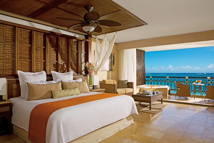 Dreams Riviera Cancun Resort & Spa  is the ideal destination for honeymoon and Destination Weddings