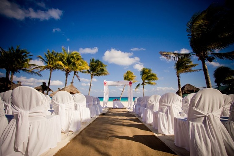 Plan your Destination Wedding or honeymoon at Iberostar Tucan with My Wedding Away