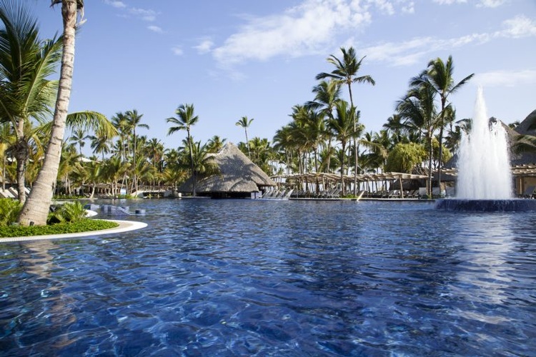 Destination Wedding Packages to Barceló Bávaro Palace by My Wedding Away