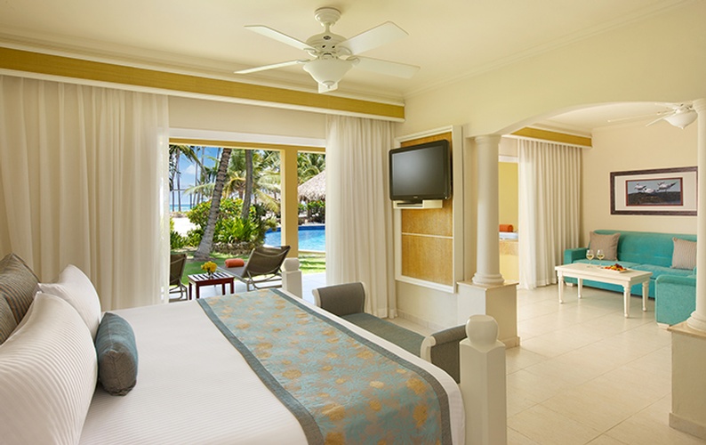 Dreams Punta Cana Resort & Spa Destination Wedding, Honeymoon & Vow Renewal Packages by My Wedding Away