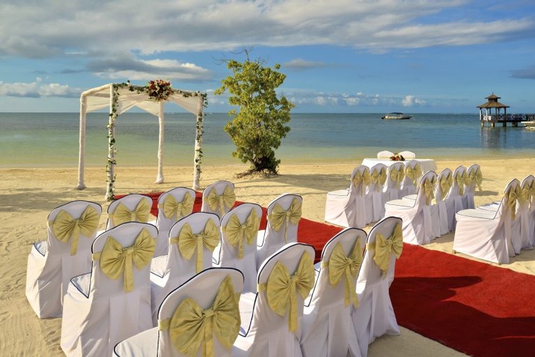 Iberostar Rose Hall Beach - Destination Wedding, Honeymoon & Vow Renewal Packages by My Wedding Away