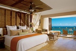 Dreams Riviera Cancun Resort & Spa  is the ideal destination for honeymoon and Destination Weddings