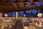 Plan your Destination Wedding or honeymoon in Dreams Punta Cana Resort & Spa with My Wedding Away