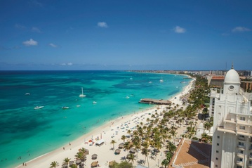 Hotel Riu Palace Antillas as the Tropical Honeymoon Destination in Aruba by My Wedding Away