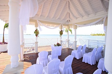 Destination Wedding, Honeymoon & Vow Renewal Packages to Grand Bahia Principe La Romana