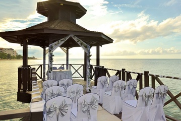 Plan your Destination Wedding or honeymoon to Iberostar Rose Hall Beach with My Wedding Away