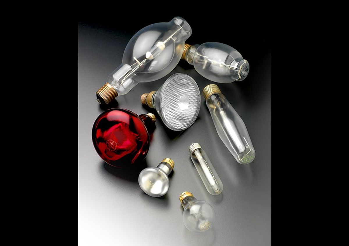 Incandescent light bulbs - Joe Robbins Product Photography Texas